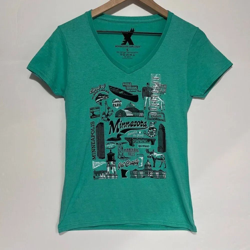 Minnesota Explorer Graphic Print V Neck Tee  Size S  NWT